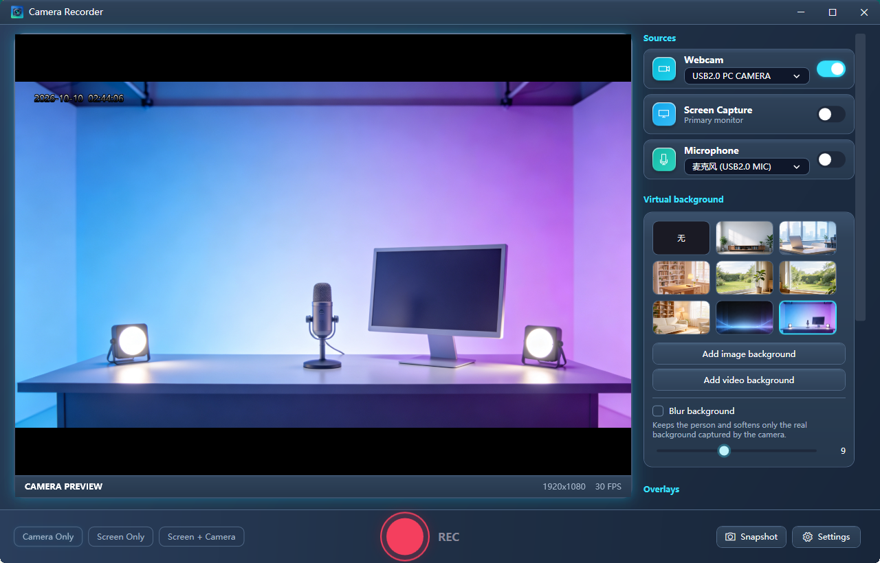 Camera Recorder 主界面：预览区、信号源侧栏与底部控制栏